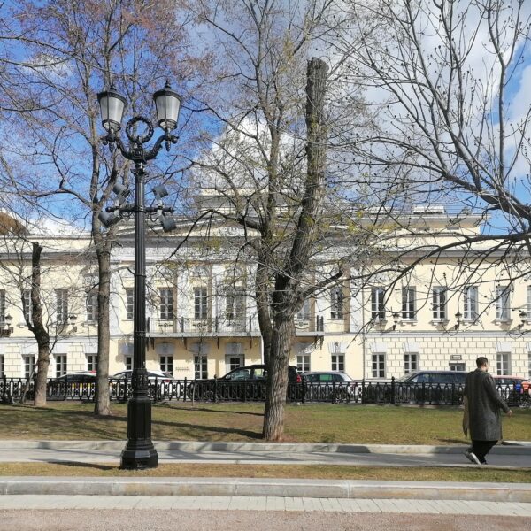Особняк на Тверском бульваре в стиле классицизм